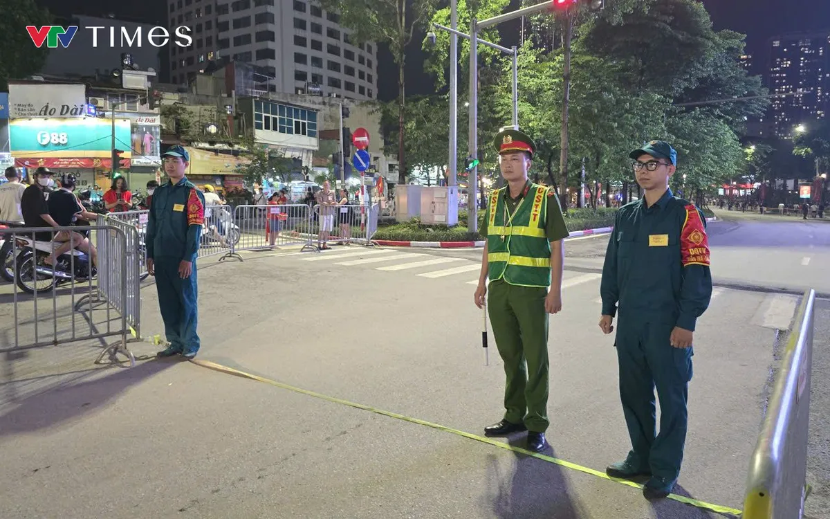 Lực lượng dân quân tự vệ phối hợp cùng các lực lượng đảm bảo an ninh trật tự sự kiện A80. Ảnh: Quốc Hưng