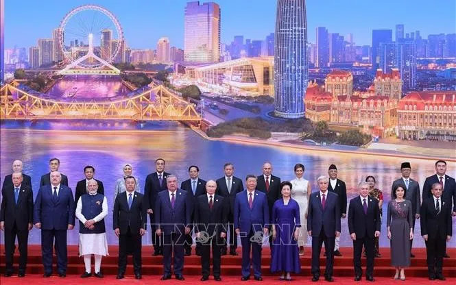 Các đại biểu chụp ảnh chung tại Hội nghị thượng đỉnh SCO ở Thiên Tân, Trung Quốc, ngày 1/9/2025 (Ảnh: THX/TTXVN) Các đại biểu chụp ảnh chung tại Hội nghị thượng đỉnh SCO ở Thiên Tân, Trung Quốc, ngày 1/9/2025 (Ảnh: THX/TTXVN)