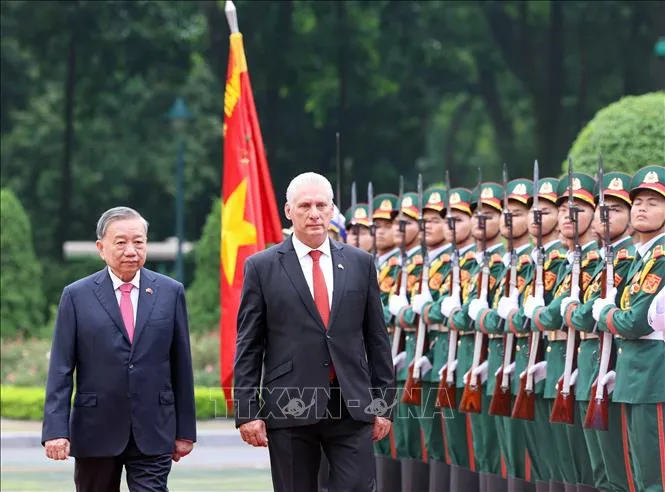 Lễ đón chính thức Bí thư thứ Nhất Đảng Cộng sản, Chủ tịch nước Cộng hòa Cuba- Ảnh 2. Lễ đón chính thức Bí thư thứ Nhất Đảng Cộng sản, Chủ tịch nước Cộng hòa Cuba- Ảnh 2.