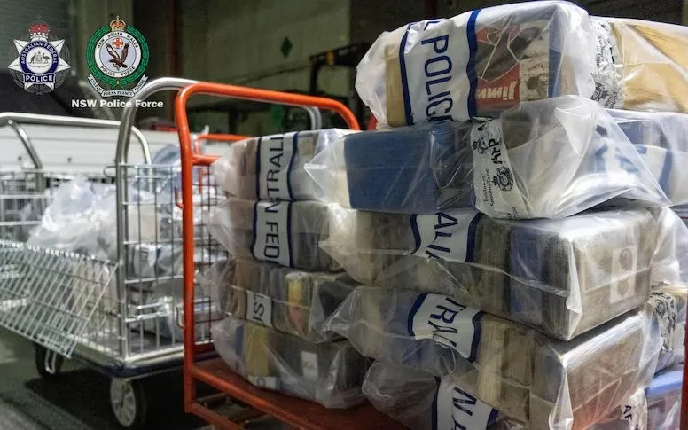 Ba người đàn ông bị bắt giữ liên quan đến vụ nhập khẩu thất bại 506 kg cocaine (Ảnh: NSW Police, AFP)