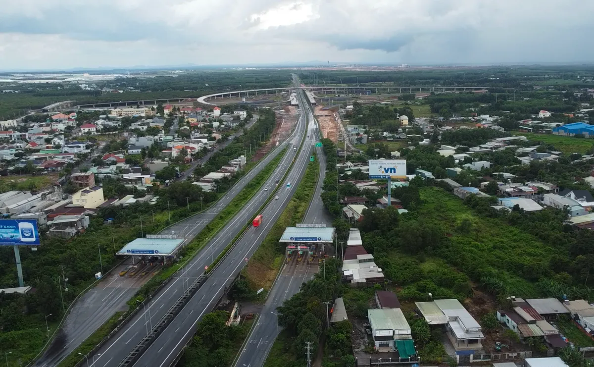 Quốc lộ 51 th&ocirc;ng tho&aacute;ng ng&agrave;y cuối kỳ nghỉ lễ 2/9- Ảnh 15.