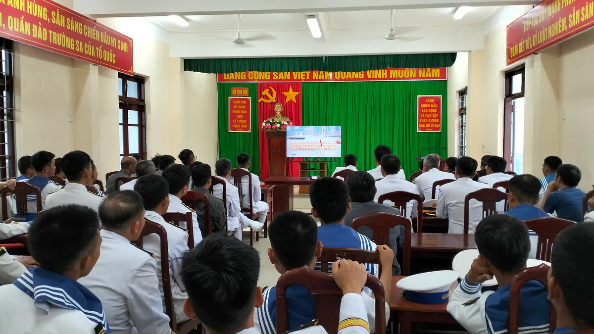 Trường Sa, hòa chung niềm vui Quốc khánh cùng cả nước - Ảnh 7.