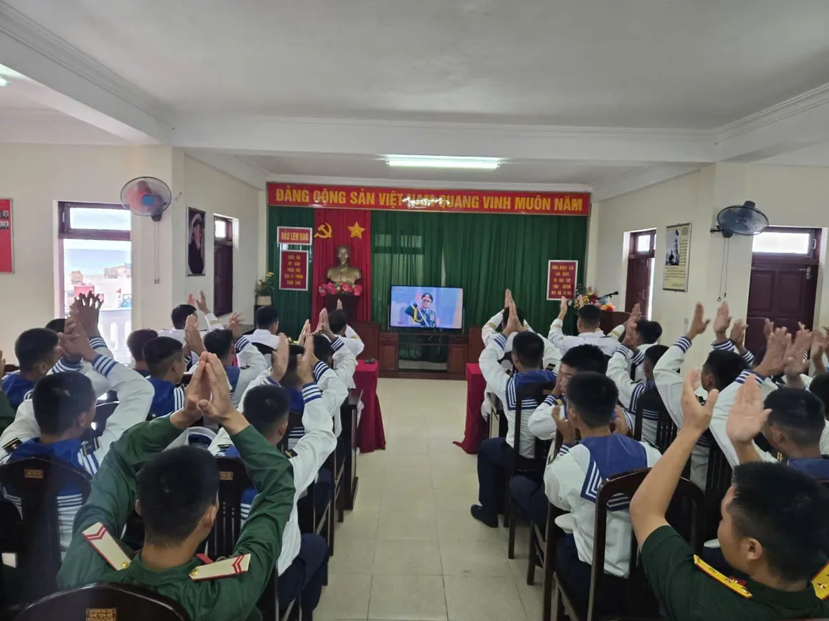 Trường Sa, hòa chung niềm vui Quốc khánh cùng cả nước - Ảnh 8.