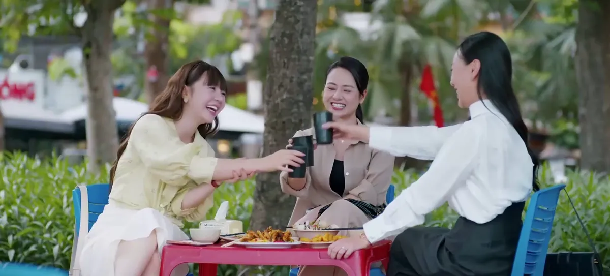 Gió ngang khoảng trời xanh - Tập 11: Gặp riêng đối tác nam, Mỹ Anh bị hiểu lầm? - Ảnh 7.