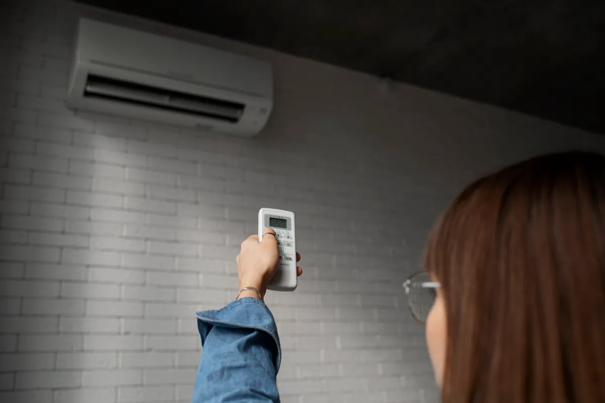Mẹo dùng điều hòa tiết kiệm, tốt cho sức khỏe- Ảnh 1. Mẹo dùng điều hòa tiết kiệm, tốt cho sức khỏe- Ảnh 1.