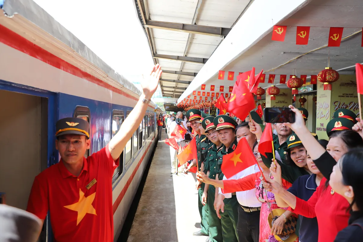 Các chiến sĩ diễu binh hoàn thành nhiệm vụ, trở về đơn vị - Ảnh 8.