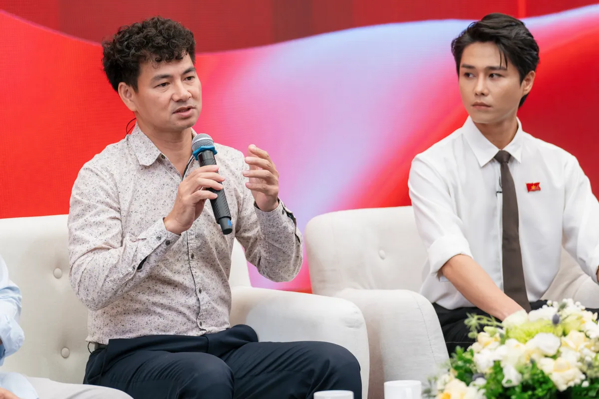 Triển lãm Thành tựu đất nước: Nghệ sĩ “hiến kế” phát triển công nghiệp văn hóa - Ảnh 2.