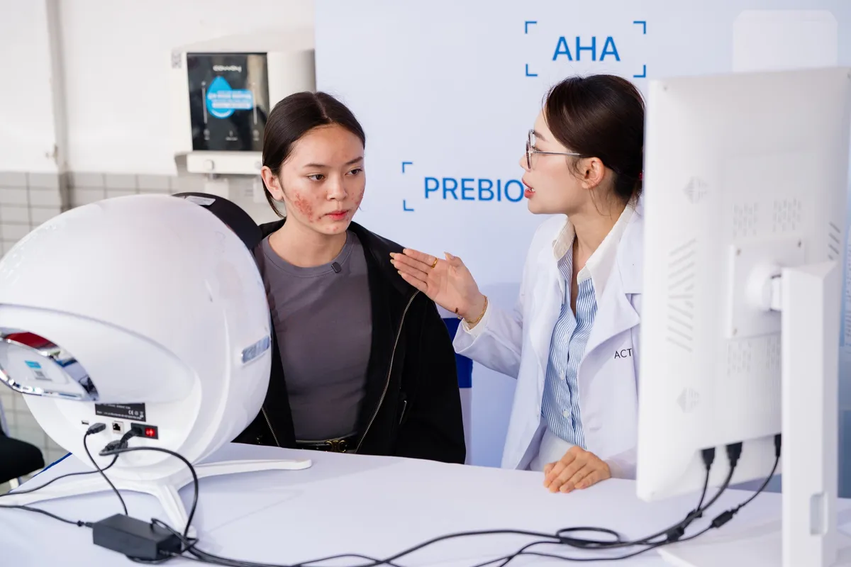 Actiscar Acnes khởi động tour đồng hành cùng sinh viên tại Đại học Ngoại Thương - Ảnh 3.