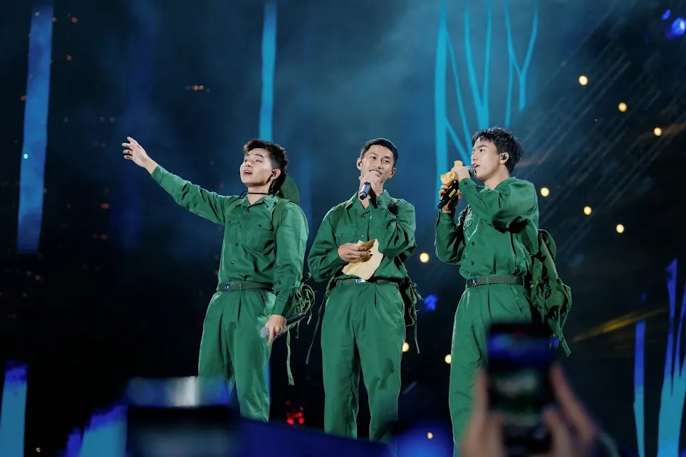 SlimV &ndash; Khi &acirc;m nhạc chạm v&agrave;o tinh thần d&acirc;n tộc - Ảnh 1.