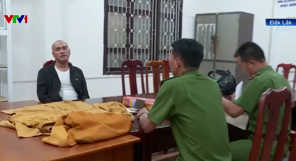 Nhiều người sập bẫy kẻ giả danh sư thầy lừa tiền “trừ vong”- Ảnh 3. Nhiều người sập bẫy kẻ giả danh sư thầy lừa tiền “trừ vong”- Ảnh 3.