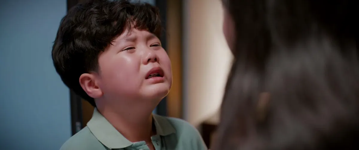 Gió ngang khoảng trời xanh - Tập 12: Con trai bị nhốt ở nhà bạn, Mỹ Anh trừng trị phụ huynh hống hách - Ảnh 4.