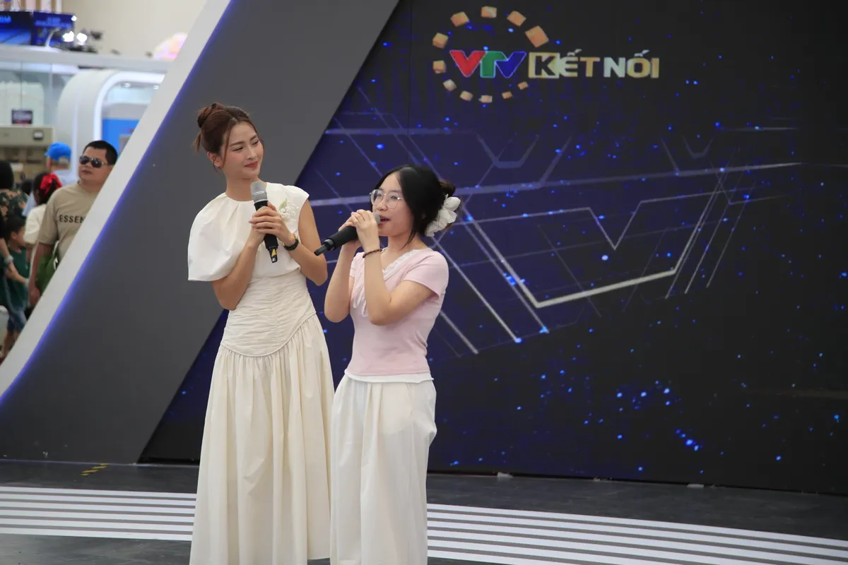 MC Mù Tạt đưa khán giả trở về ký ức VTV - Ảnh 12.