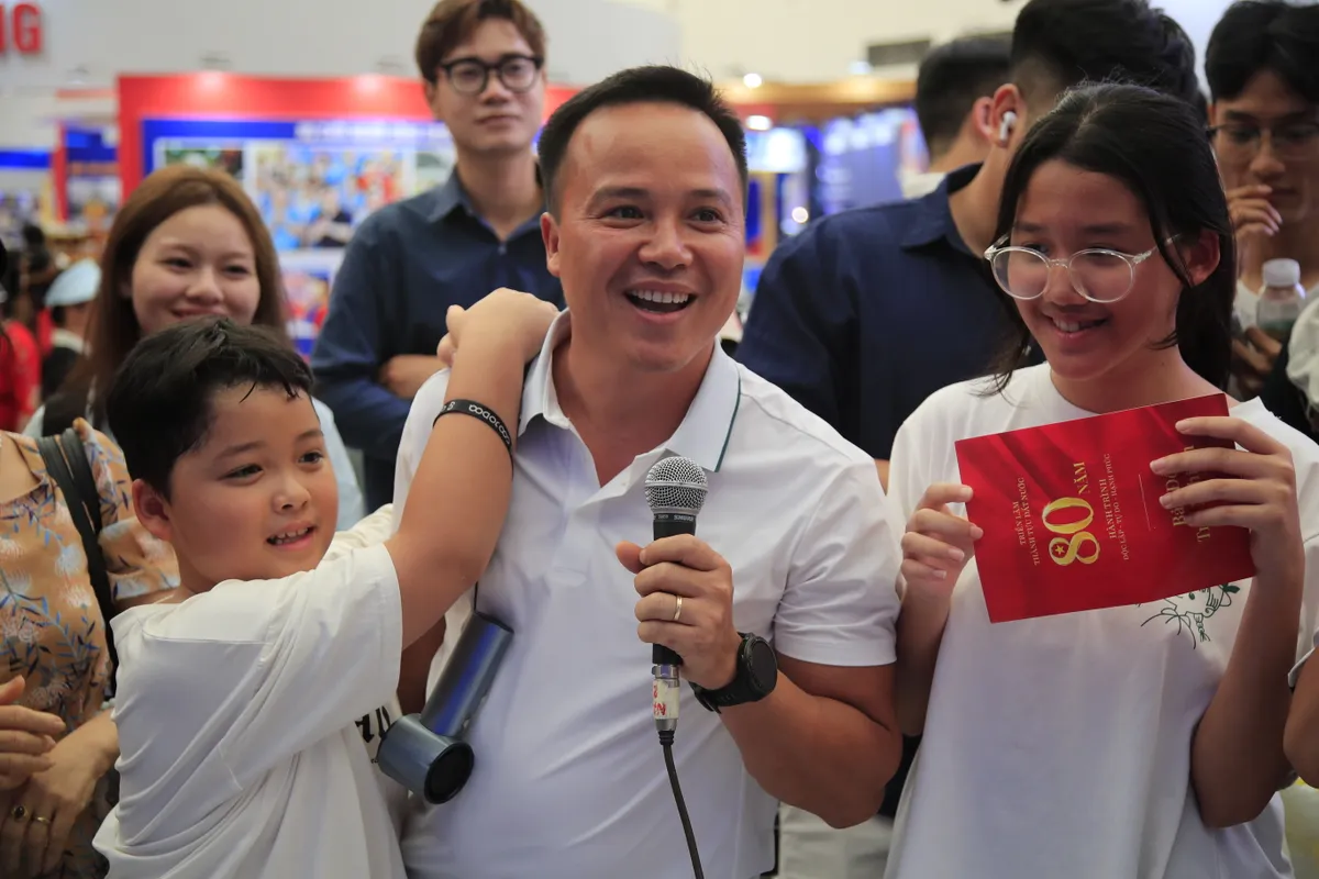 MC Mù Tạt đưa khán giả trở về ký ức VTV - Ảnh 5.
