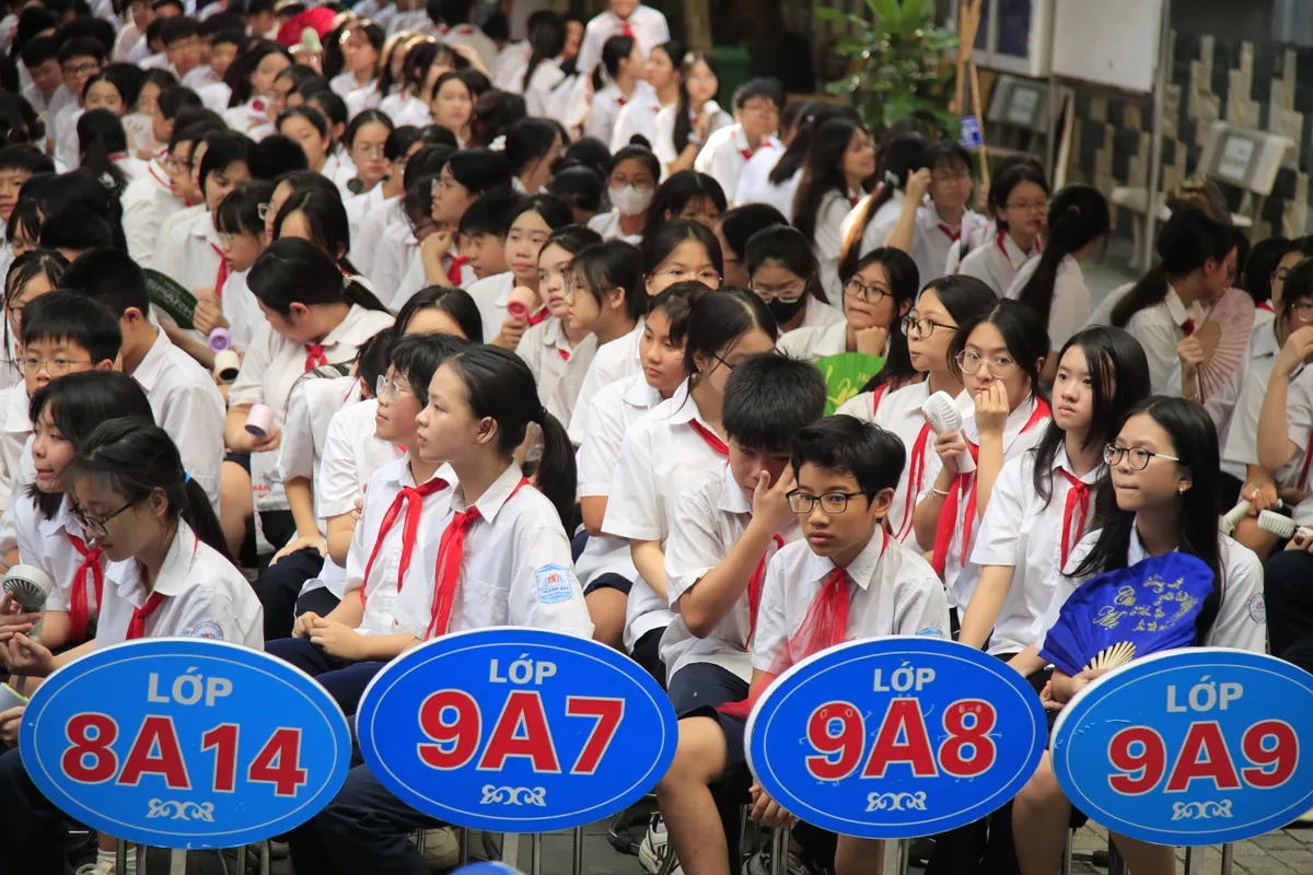 Học sinh sắp được học AI theo chương trình thí điểm toàn quốc- Ảnh 1.