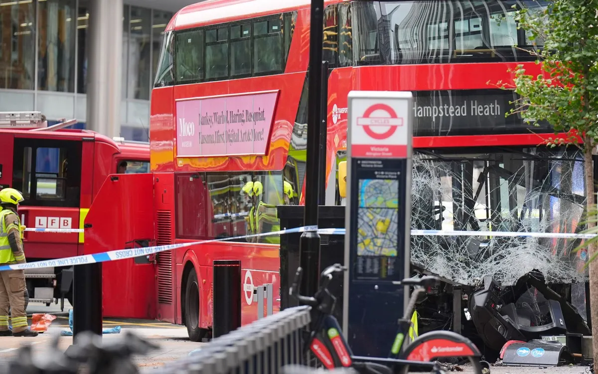 Dịch vụ cấp cứu tại hiện trường (Ảnh: PA)