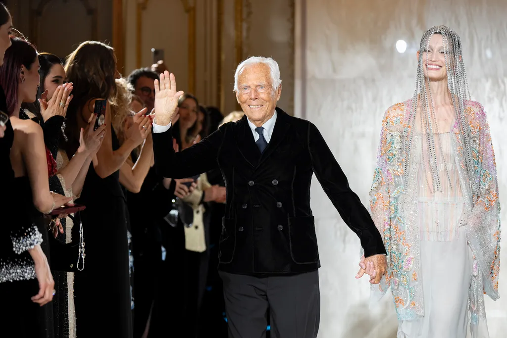 Tương lai nào cho đế chế thời trang tỷ USD sau sự ra đi của Giorgio Armani?  - Ảnh 2.