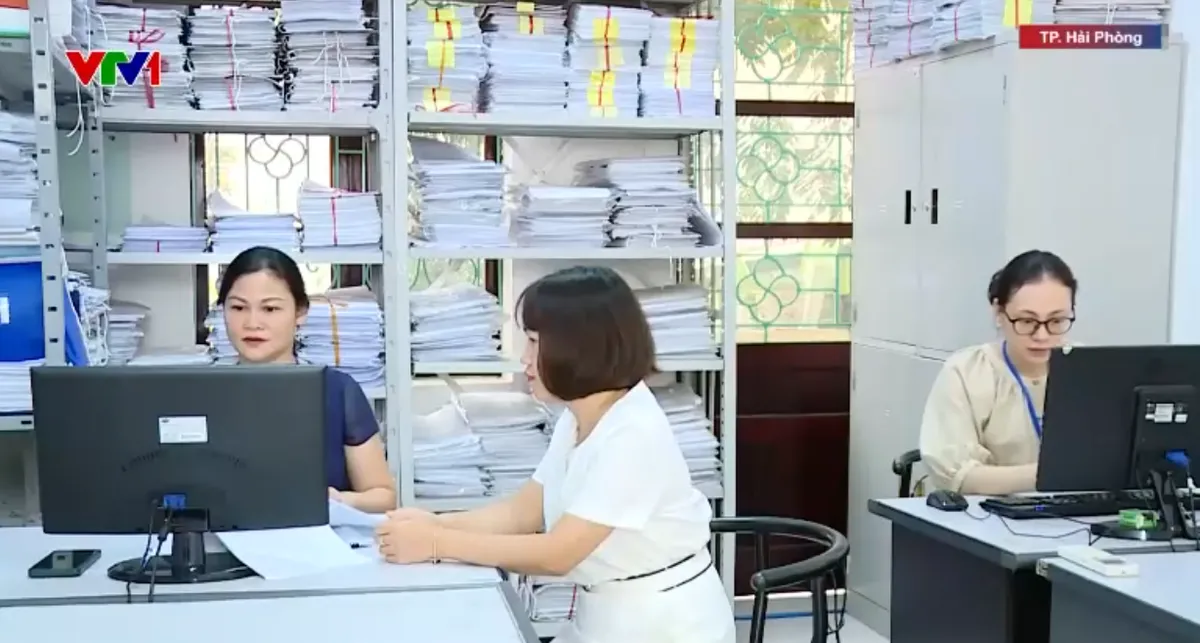 Gỡ vướng trong triển khai chính quyền địa phương 2 cấp: Bộ Công Thương cử cán bộ về hỗ trợ địa phương - Ảnh 1.