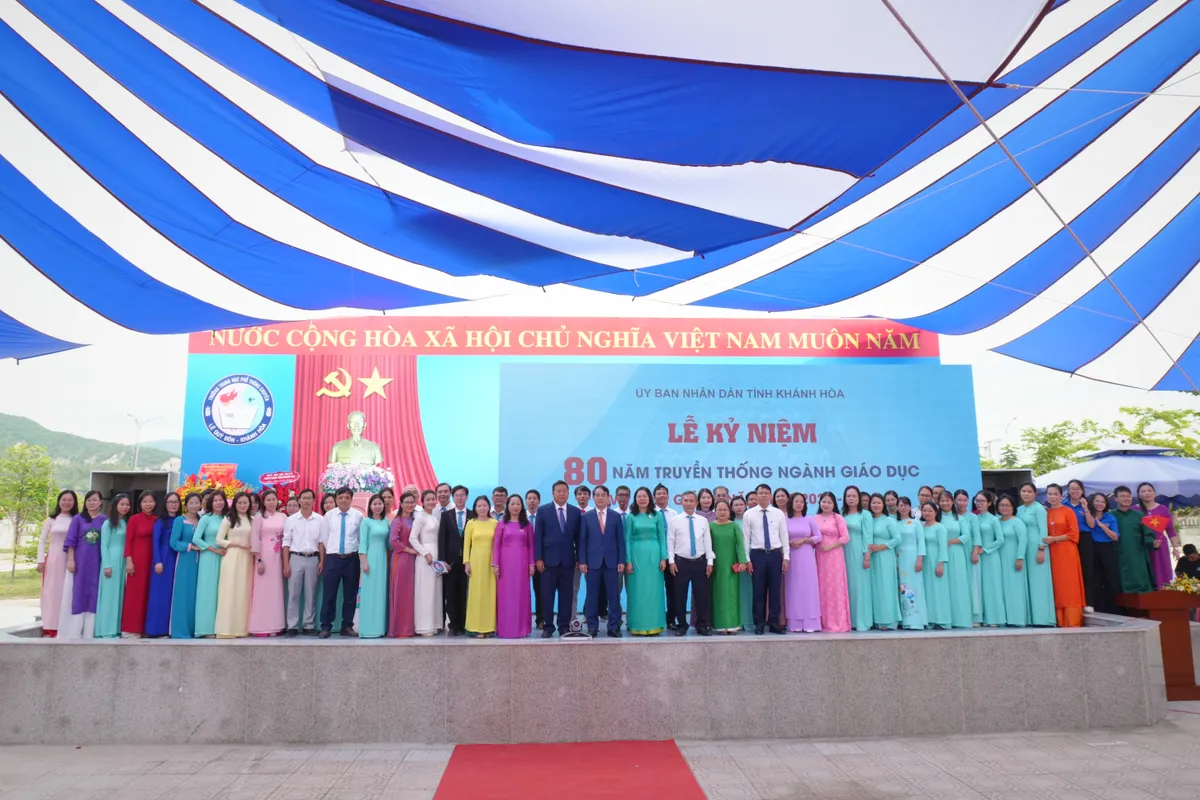 Khánh Hòa: Năm học 2025-2026 hướng đến mục tiêu đổi mới toàn diện, nâng cao chất lượng giáo dục - Ảnh 7.