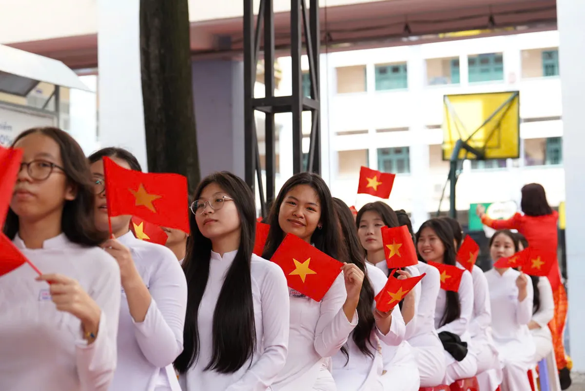 Nhiều cảm xúc đáng nhớ trong Lễ khai giảng đặc biệt ở TP Hồ Chí Minh - Ảnh 4.