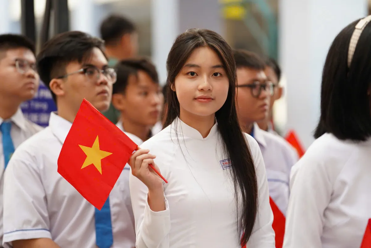 Nhiều cảm xúc đáng nhớ trong Lễ khai giảng đặc biệt ở TP Hồ Chí Minh - Ảnh 3.