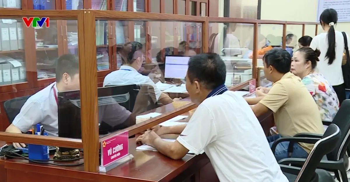 Gỡ vướng trong sắp xếp bộ máy và nhân sự cơ sở - Ảnh 3.