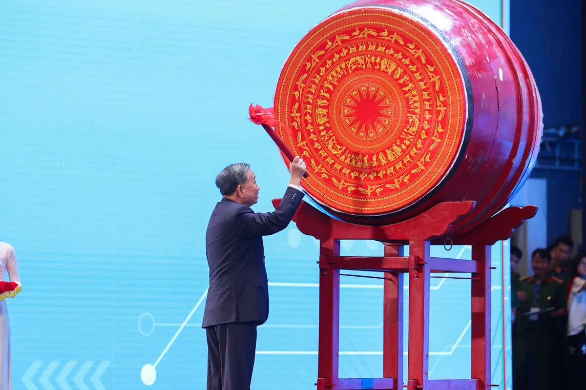Tổng Bí thư: Giáo dục là động lực then chốt của phát triển đất nước, của tương lai dân tộc  - Ảnh 4.