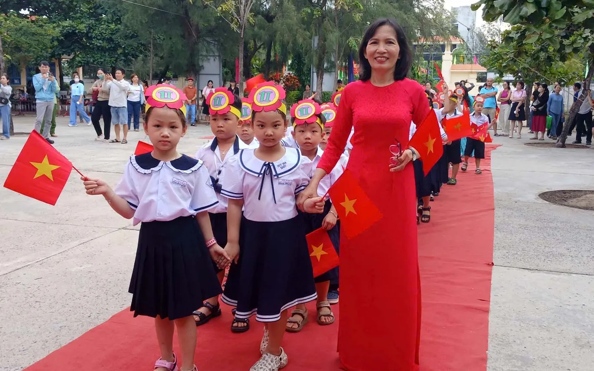 Đắk Lắk: Niềm vui ngày khai giảng lan tỏa từ vùng biên giới đến miền biển Đắk Lắk: Niềm vui ngày khai giảng lan tỏa từ vùng biên giới đến miền biển