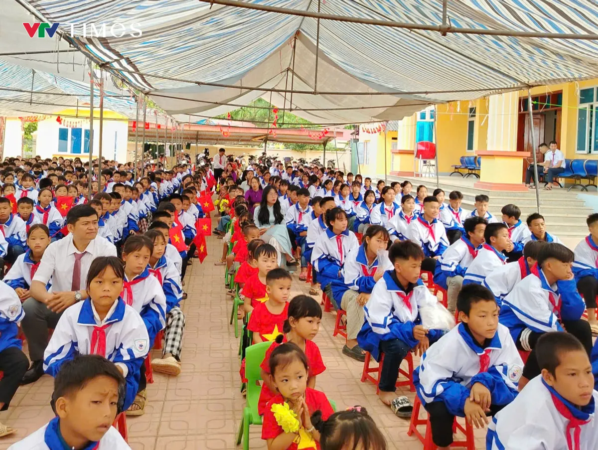 Lễ Khai giảng đặc biệt v&agrave; trọn vẹn của học sinh ở Điện Bi&ecirc;n- Ảnh 4.