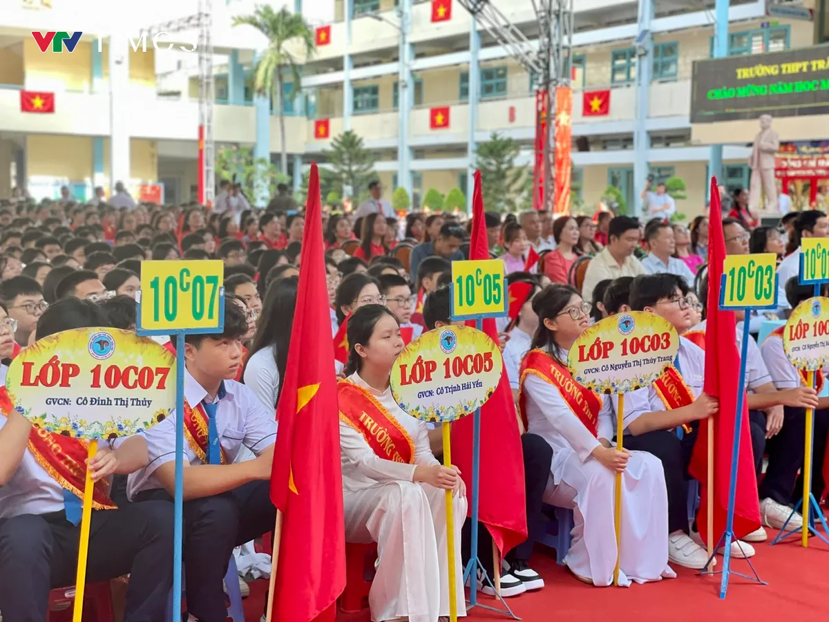 Học sinh TP Hồ Chí Minh nhẹ áp lực khi biết cấu trúc và đề mẫu thi vào 10 sớm - Ảnh 2.