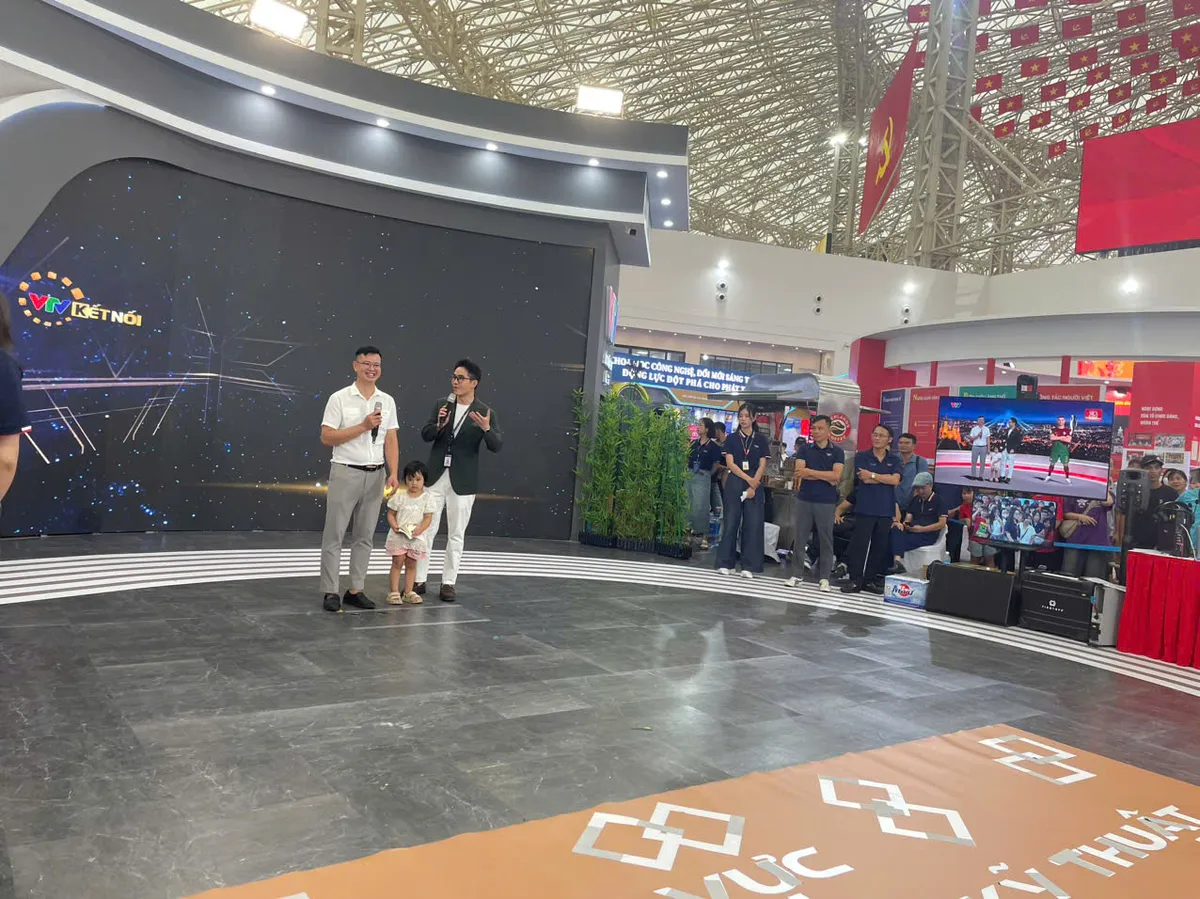 MC Mù Tạt đưa khán giả trở về ký ức VTV - Ảnh 18.