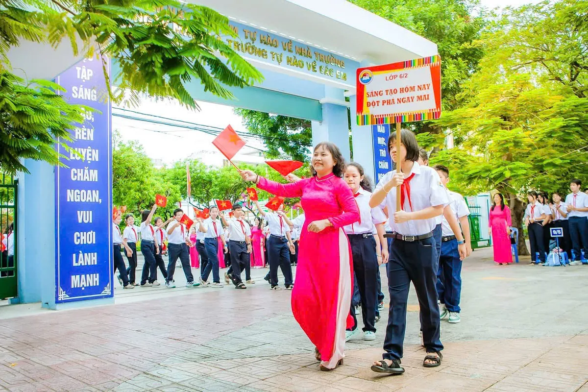 Khánh Hòa: Năm học 2025-2026 hướng đến mục tiêu đổi mới toàn diện, nâng cao chất lượng giáo dục - Ảnh 8.