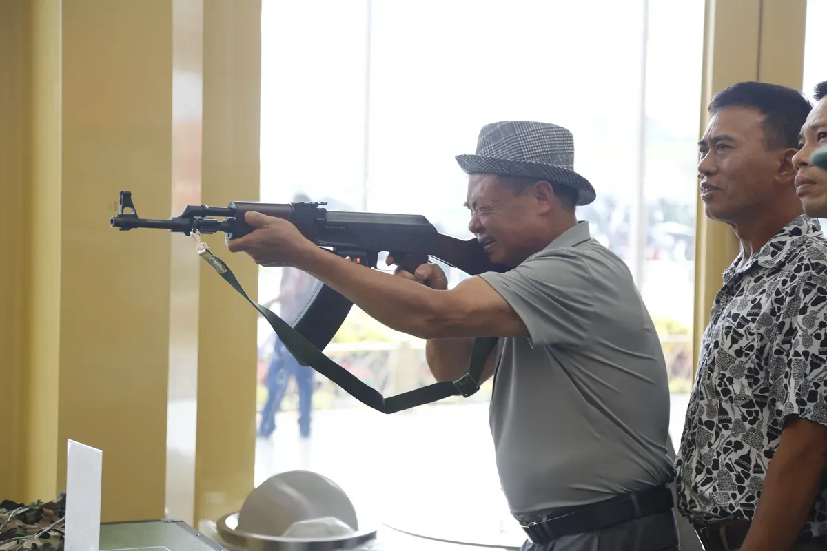 Tự h&agrave;o với những th&agrave;nh tựu của đất nước - Ảnh 5.