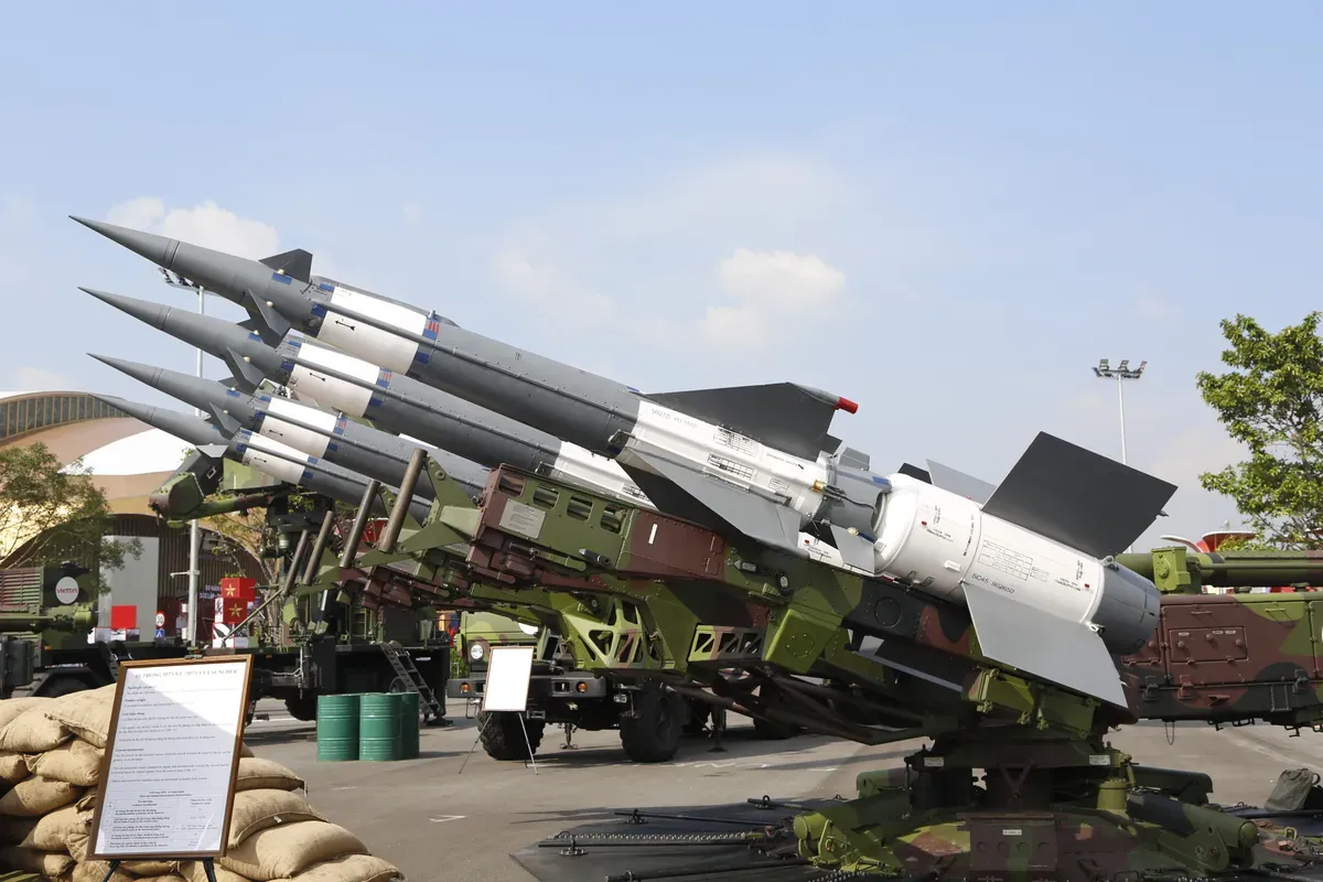 Tự h&agrave;o với những th&agrave;nh tựu của đất nước - Ảnh 3.