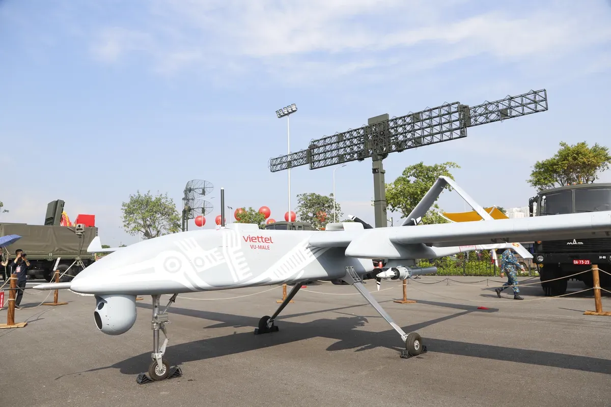 Tự h&agrave;o với những th&agrave;nh tựu của đất nước - Ảnh 1.