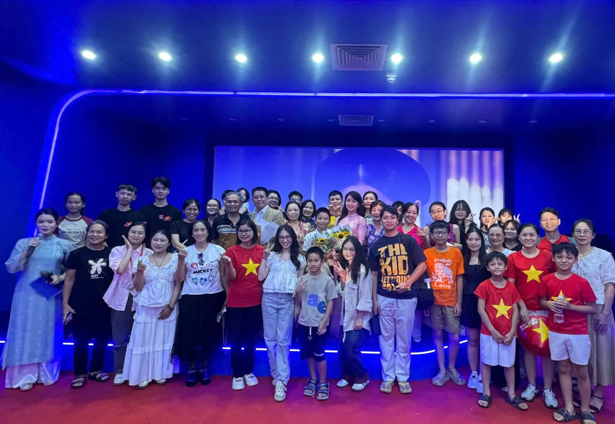 Thêm nhiều phim hay, nhạc giao hưởng “thết đãi” khán giả tại Triển lãm Thành tựu đất nước - Ảnh 1.