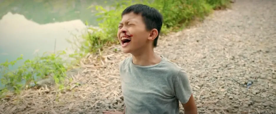 Cách em 1 milimet - Tập 2: Quyên đi câu cá với Tú bị rơi xuống hồ- Ảnh 15. Cách em 1 milimet - Tập 2: Quyên đi câu cá với Tú bị rơi xuống hồ- Ảnh 15.