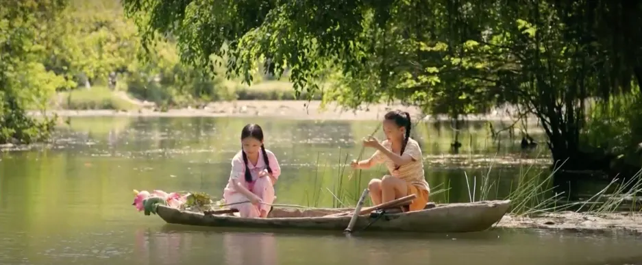 Cách em 1 milimet - Tập 2: Quyên đi câu cá với Tú bị rơi xuống hồ- Ảnh 17. Cách em 1 milimet - Tập 2: Quyên đi câu cá với Tú bị rơi xuống hồ- Ảnh 17.