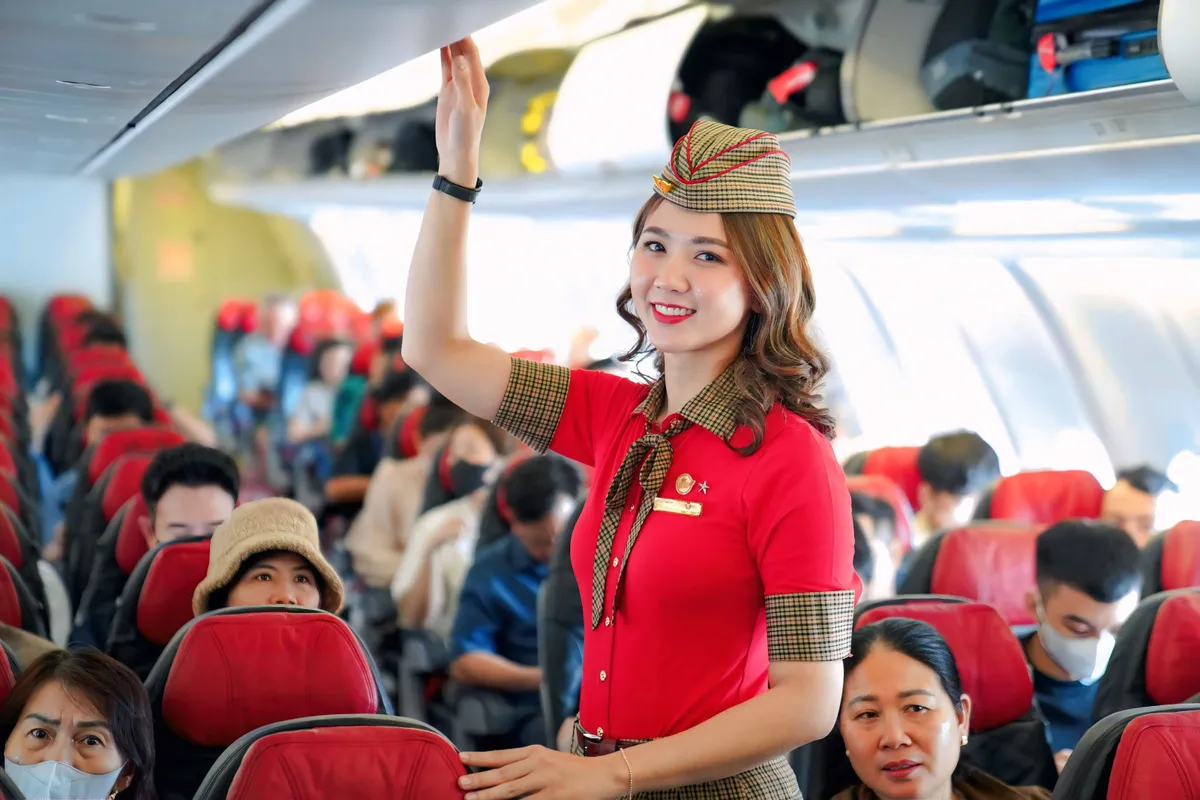 Tưng bừng ưu đ&atilde;i 9/9, Vietjet khuyến m&atilde;i đến 99% gi&aacute; v&eacute; v&agrave; tặng tới 20kg h&agrave;nh l&yacute; miễn ph&iacute; - Ảnh 2.