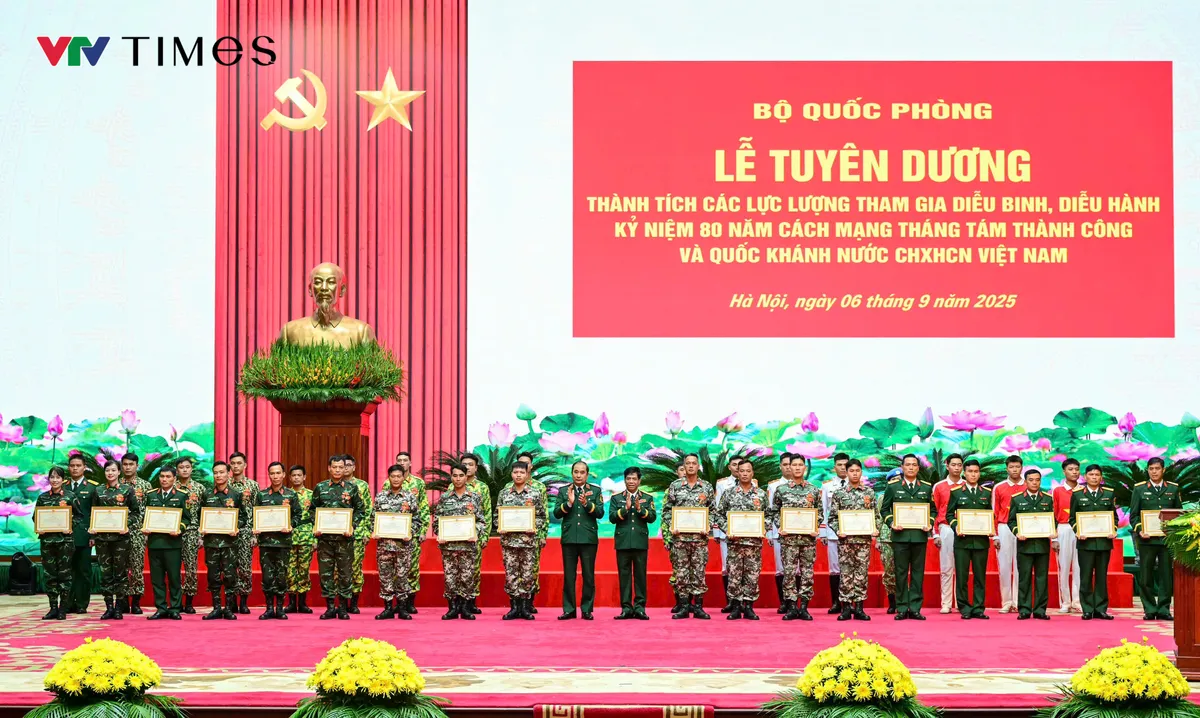 Bộ Quốc phòng tuyên dương các lực lượng tham gia nhiệm vụ A80 - Ảnh 5.