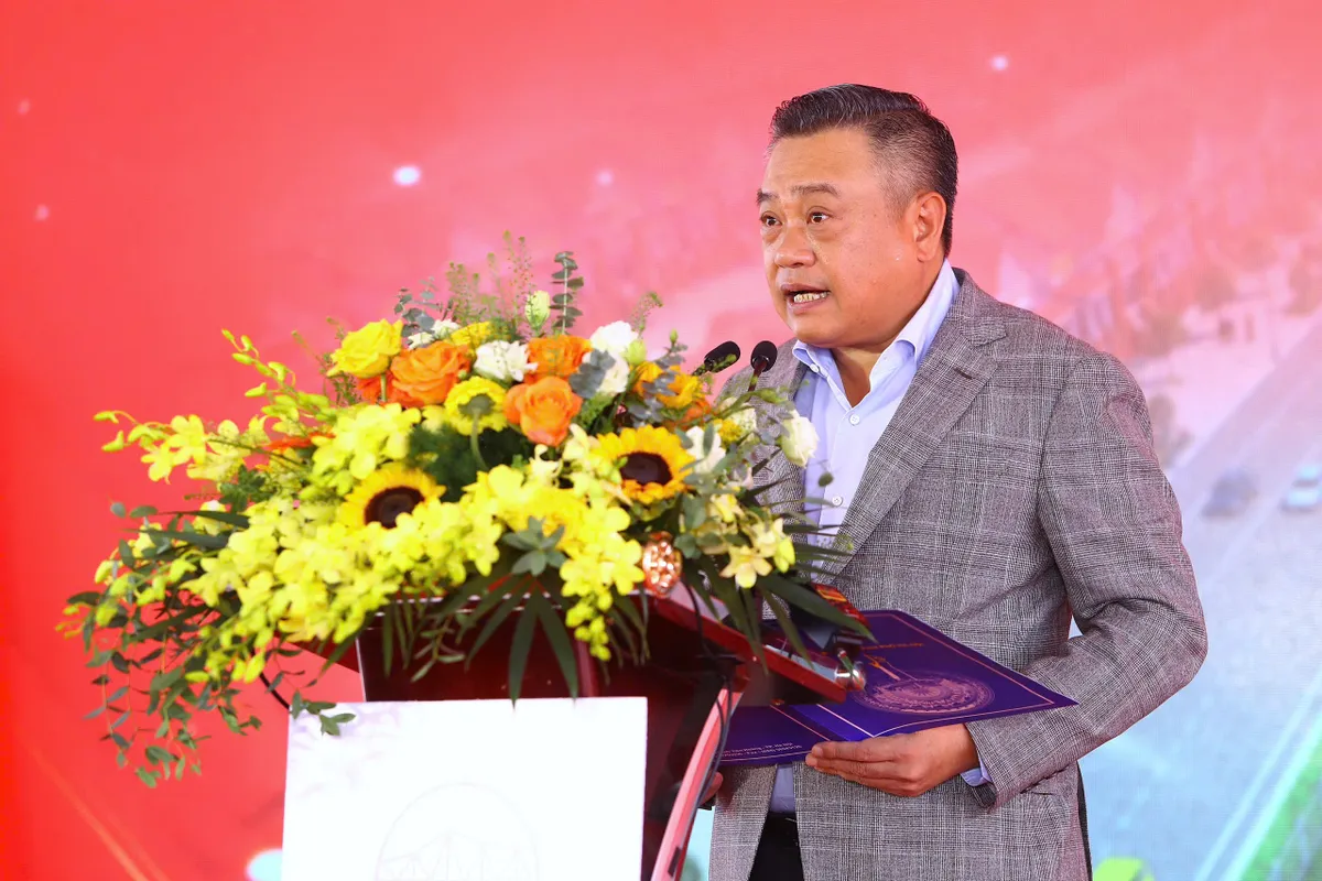 Hà Nội khởi công cao tốc dự án Vành đai 4 vùng Thủ đô hơn 56.000 tỷ đồng - Ảnh 1.
