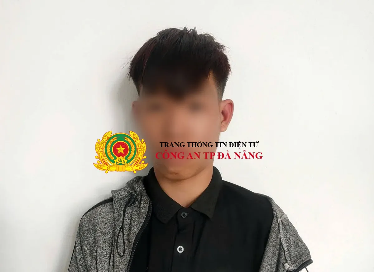 Bộ đôi thanh niên trộm cắp tiền trong ô tô sa lưới  - Ảnh 3.