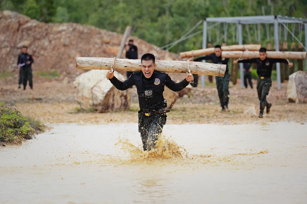 Top 5 nh&acirc;n vật g&acirc;y bất ngờ trong truyền h&igrave;nh thực tế - Ảnh 18.