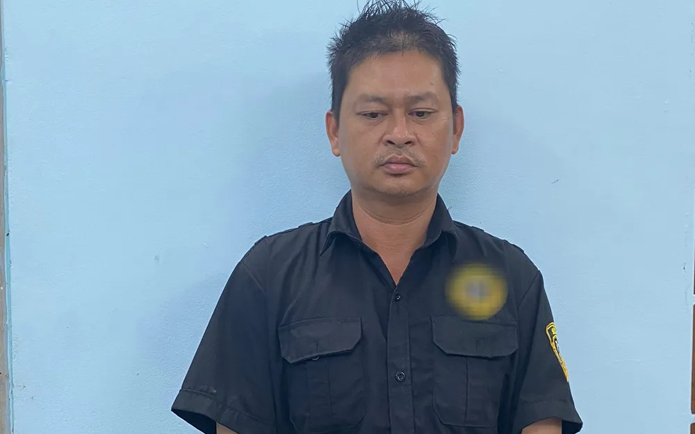 Đối tượng Nguyễn Thanh Sơn khi bị bắt giữ. (Ảnh: CA) Đối tượng Nguyễn Thanh Sơn khi bị bắt giữ. (Ảnh: CA)
