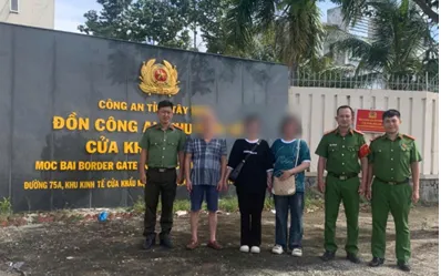 Cơ quan Công an kịp thời giải cứu nạn nhân. Ảnh: Công an Hà Nội Cơ quan Công an kịp thời giải cứu nạn nhân. Ảnh: Công an Hà Nội