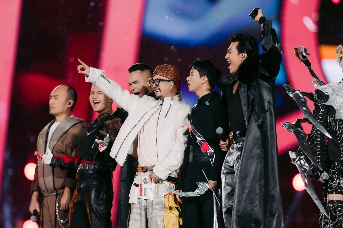 Anh trai vượt ng&agrave;n ch&ocirc;ng gai m&ugrave;a 2 chốt thời gian ra mắt  - Ảnh 2.