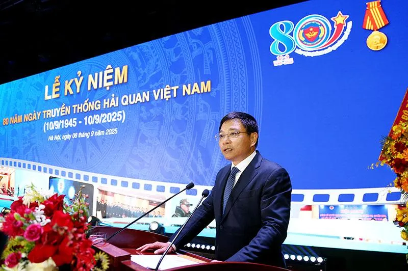Bộ trưởng Bộ Tài chính: Ngành Hải quan khẳng định vai trò "người gác cửa” nền kinh tế - Ảnh 2.