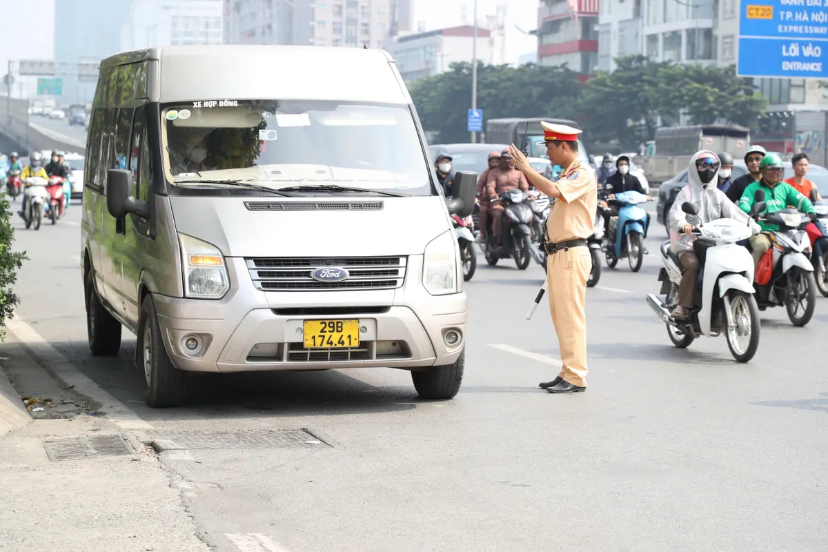 Người dân phản ánh vi phạm giao thông có thể nhận tối đa 5 triệu đồng - Ảnh 2.