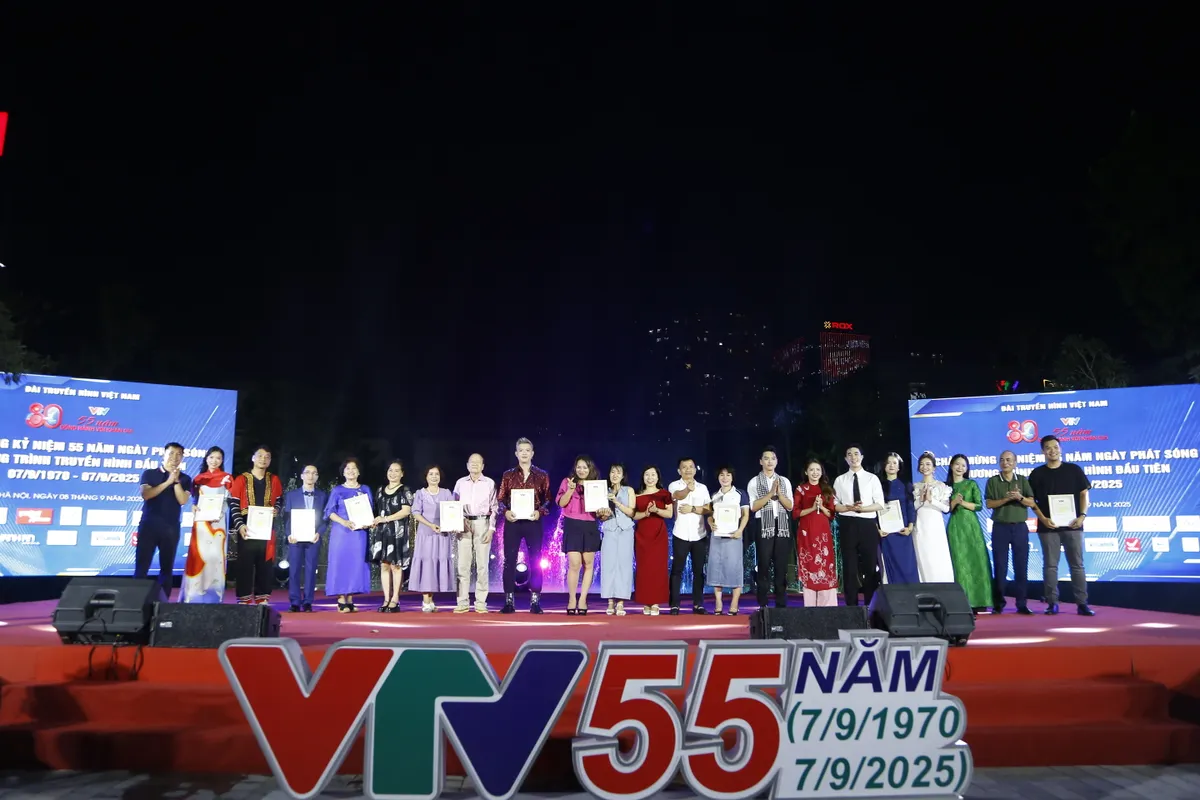 Trao giải các hoạt động kỷ niệm 55 năm Ngày phát sóng chương trình Truyền hình đầu tiên của VTV - Ảnh 16.