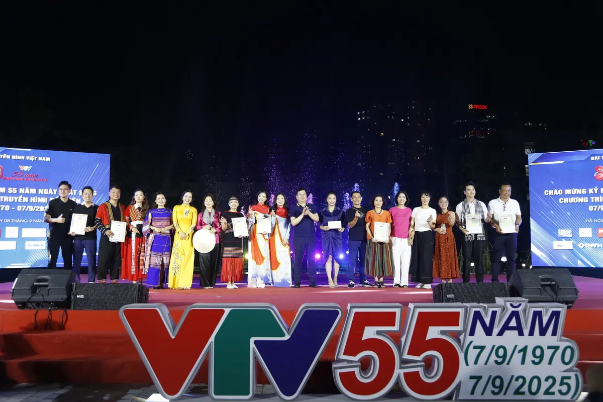 Trao giải các hoạt động kỷ niệm 55 năm Ngày phát sóng chương trình Truyền hình đầu tiên của VTV - Ảnh 17.