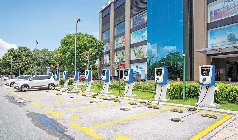 115 vị trí trong Vành đai 1 có thể lắp trạm sạc xe điện ở Hà Nội - Ảnh 1.